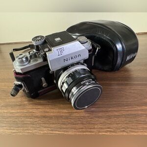 Vintage Nikon F 35mm Film Camera w/ Nikkor 35mm Lens + Case Japan